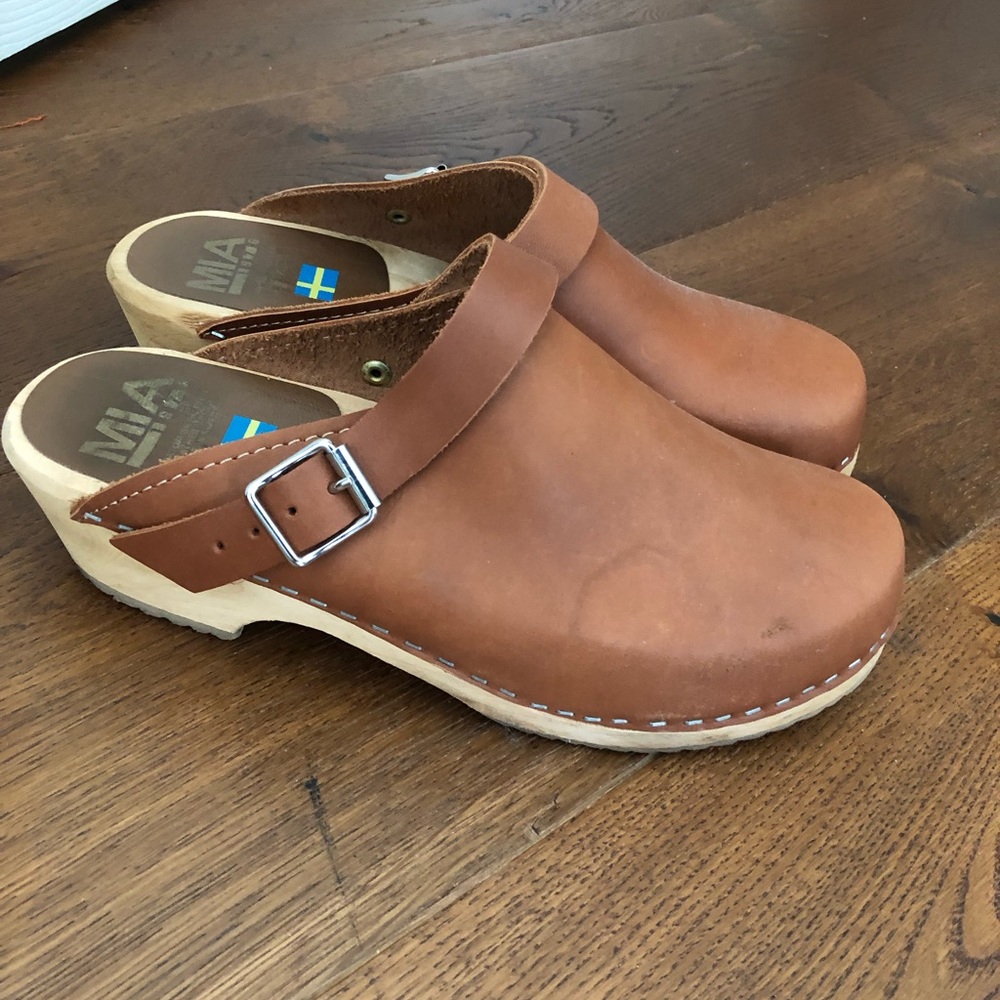 MIA Clogs